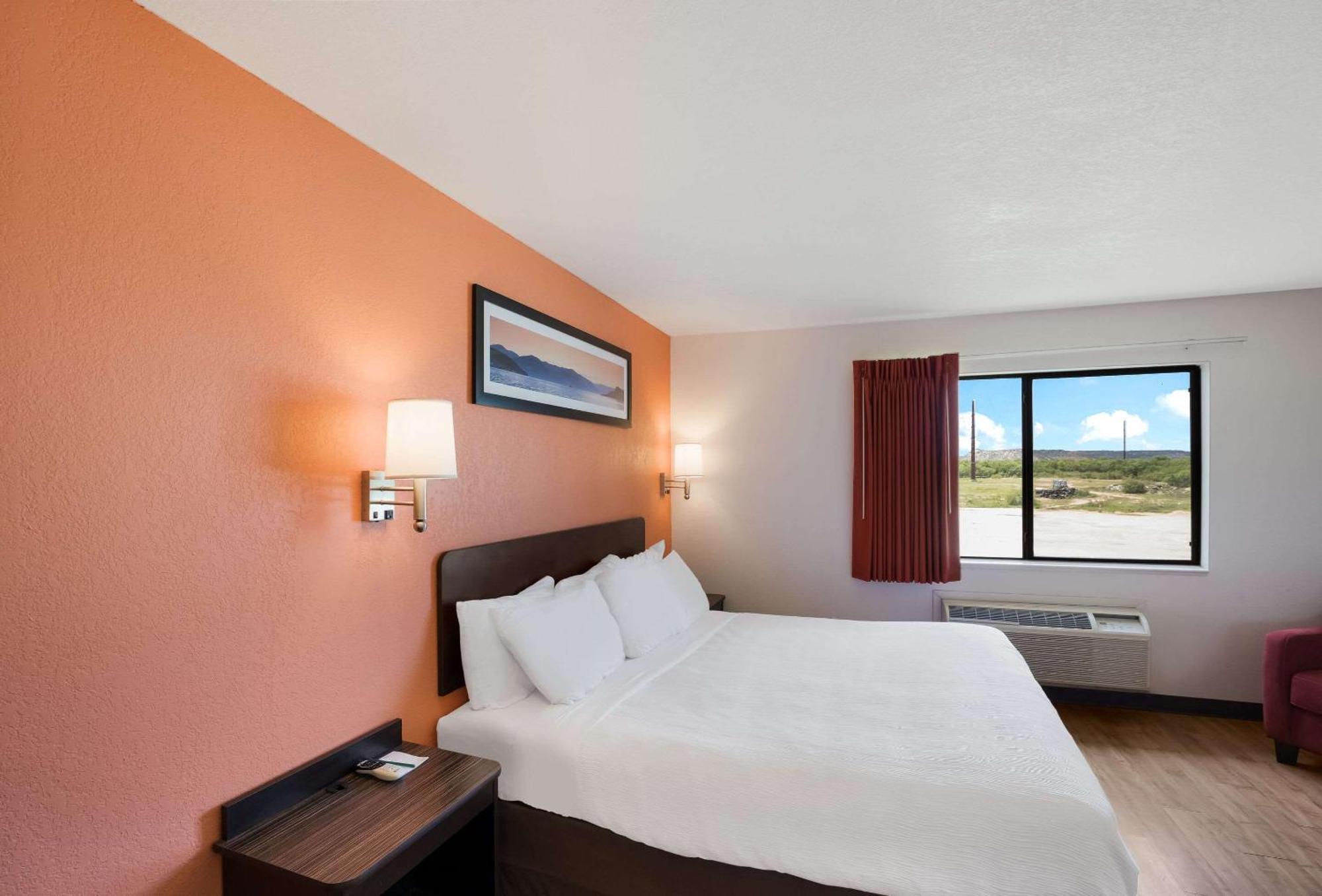 Quality & Hotel 2*